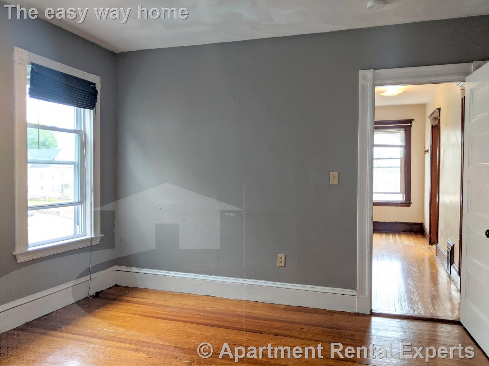 3-5 Newbury St, Teele Square