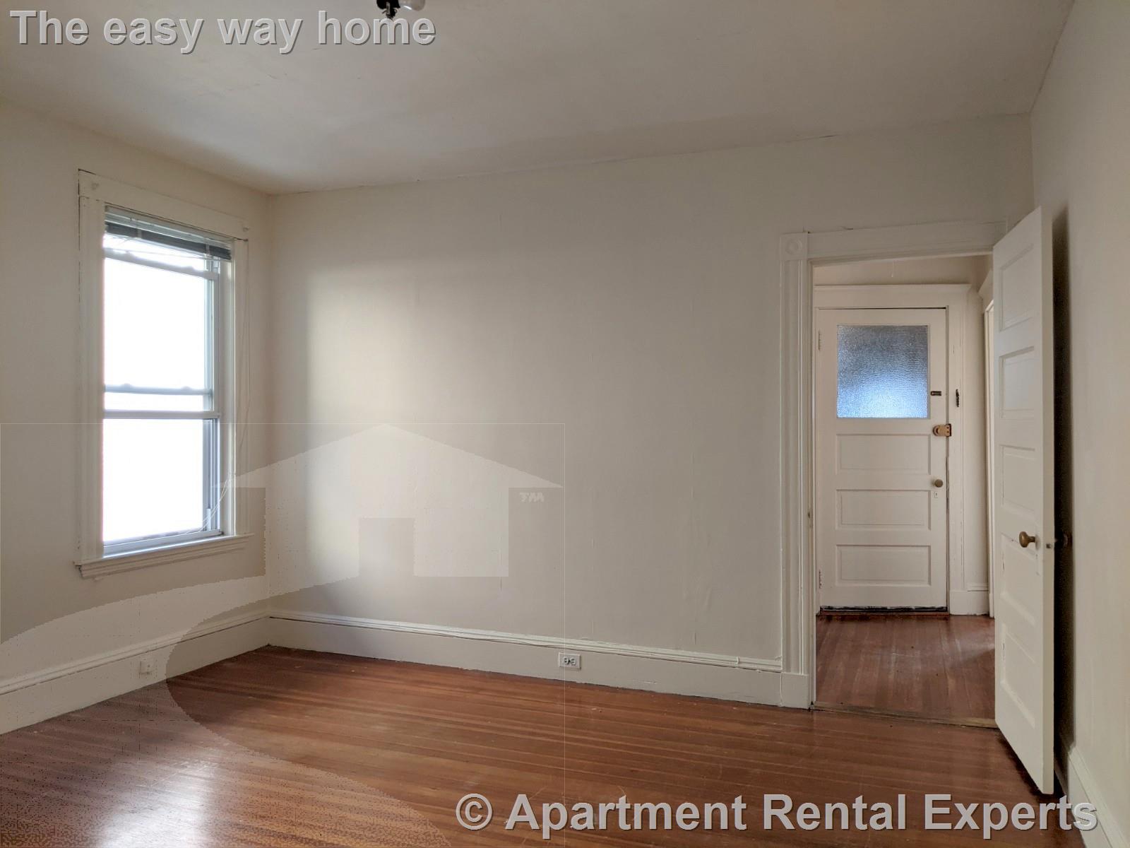 9 Cleveland St, Porter Square