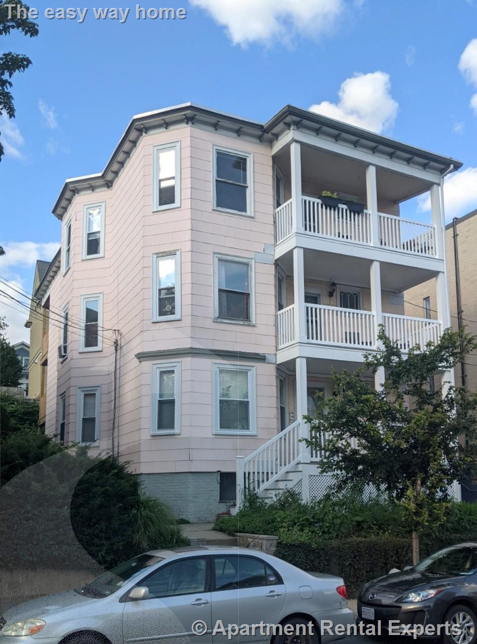 9 Cleveland St, Porter Square