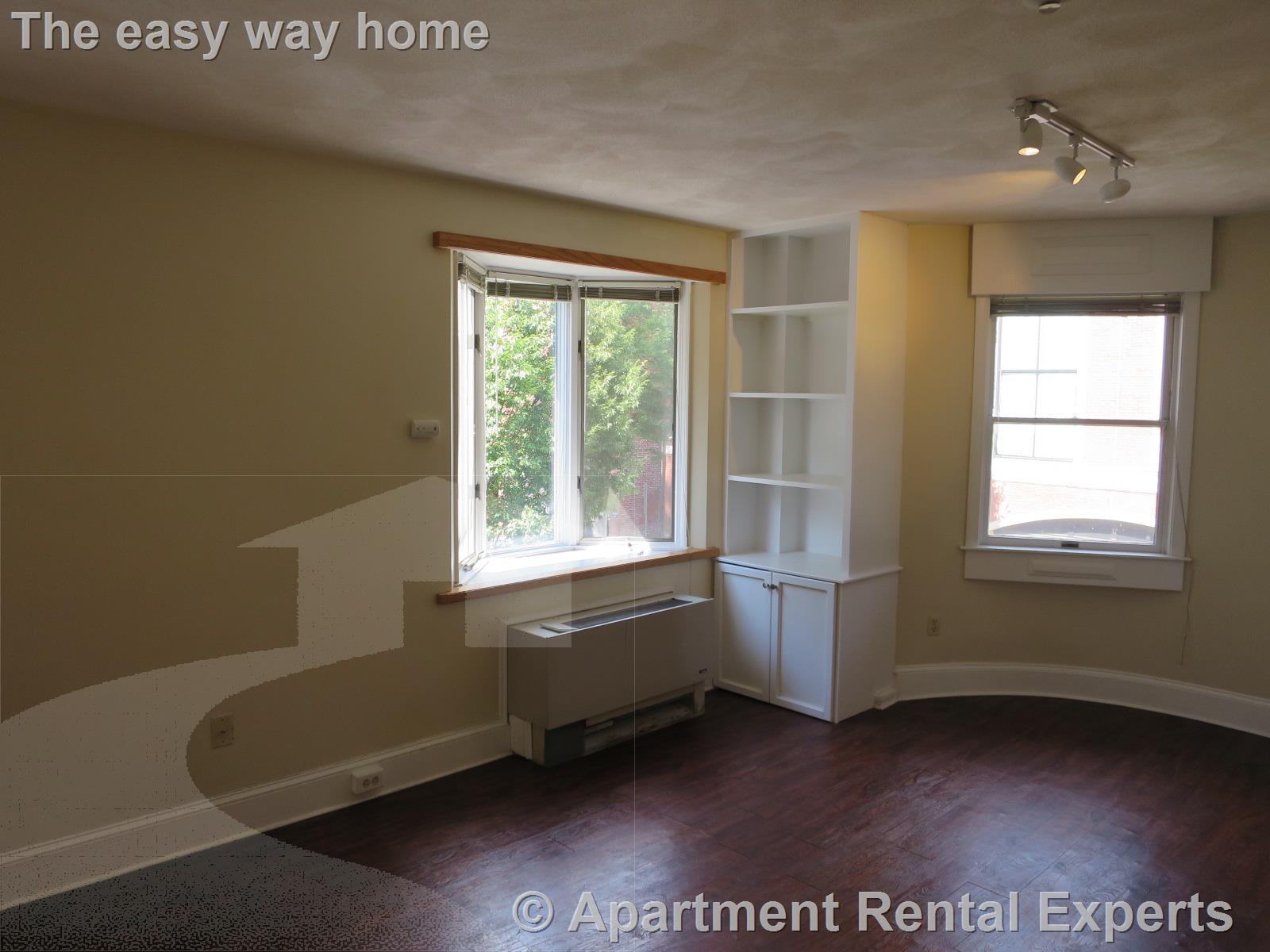 12 Mt Auburn St, Harvard Square