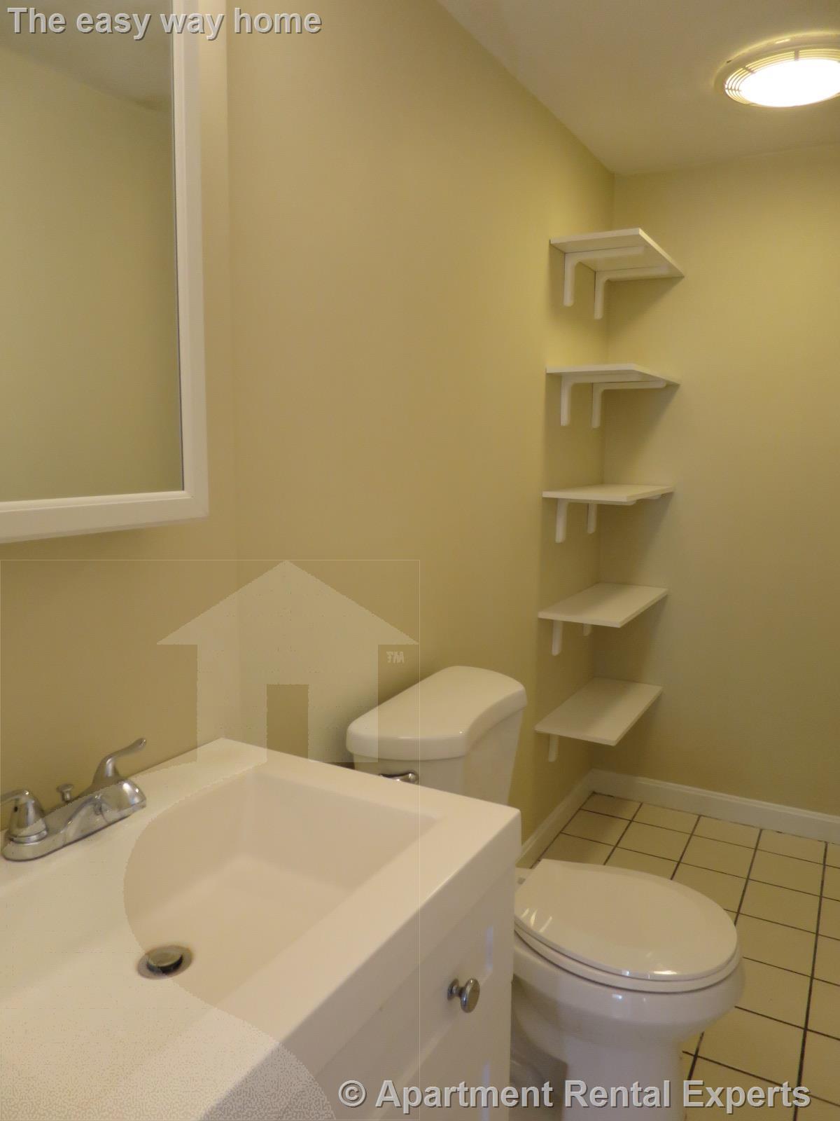 12 Mt Auburn St, Harvard Square