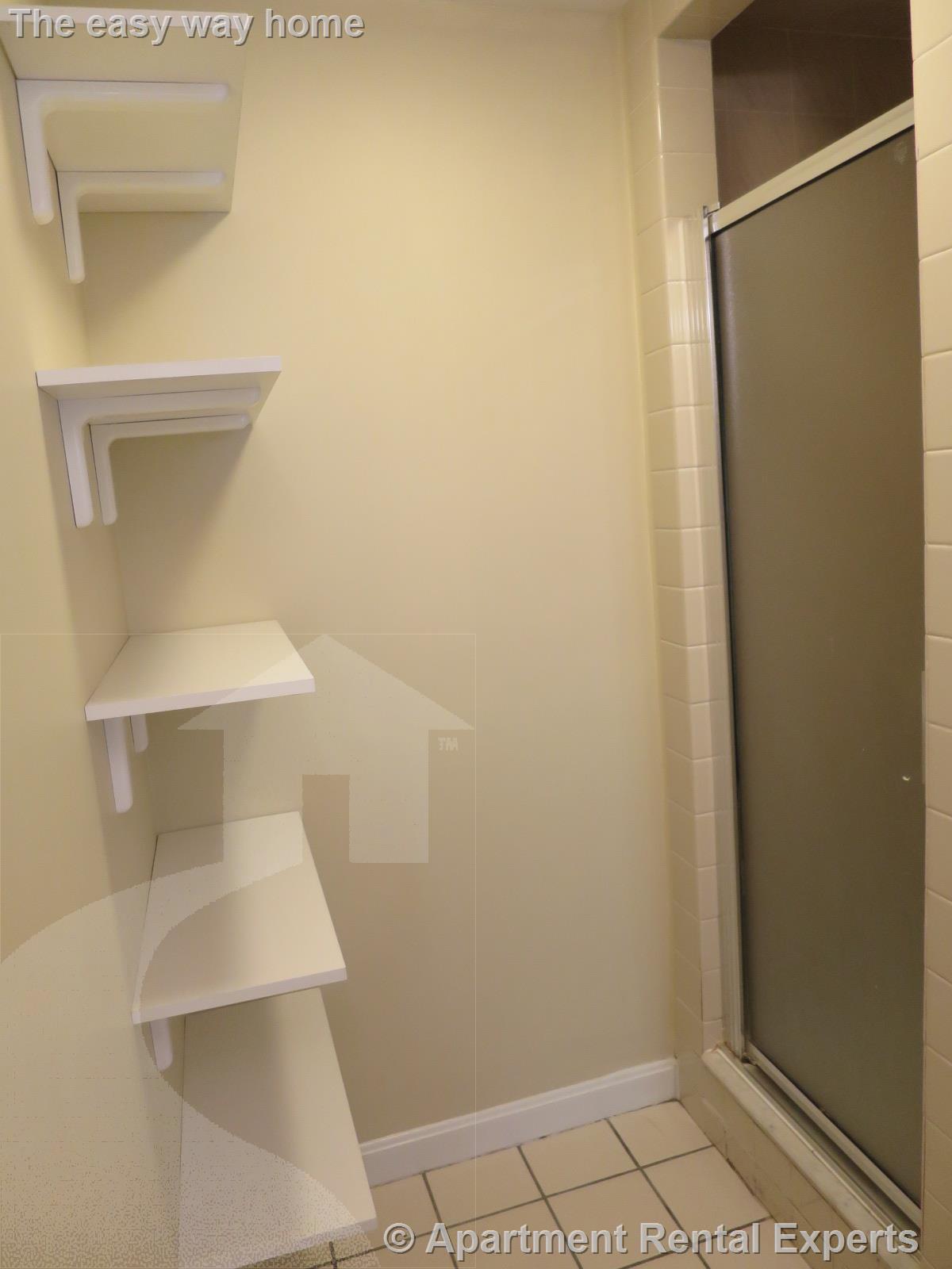 12 Mt Auburn St, Harvard Square