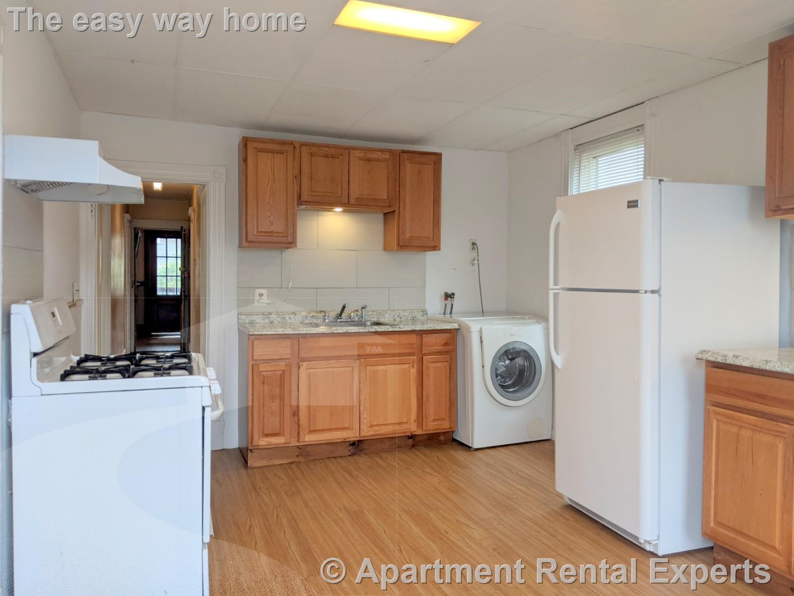 104 Conwell Ave, Tufts