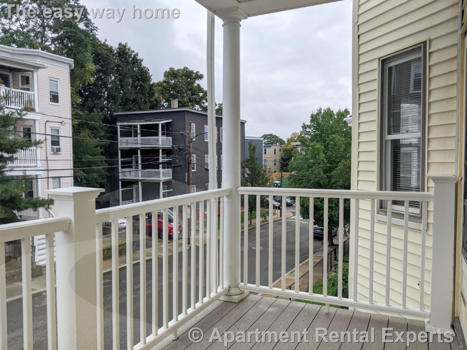 14 Belknap St, Teele Square