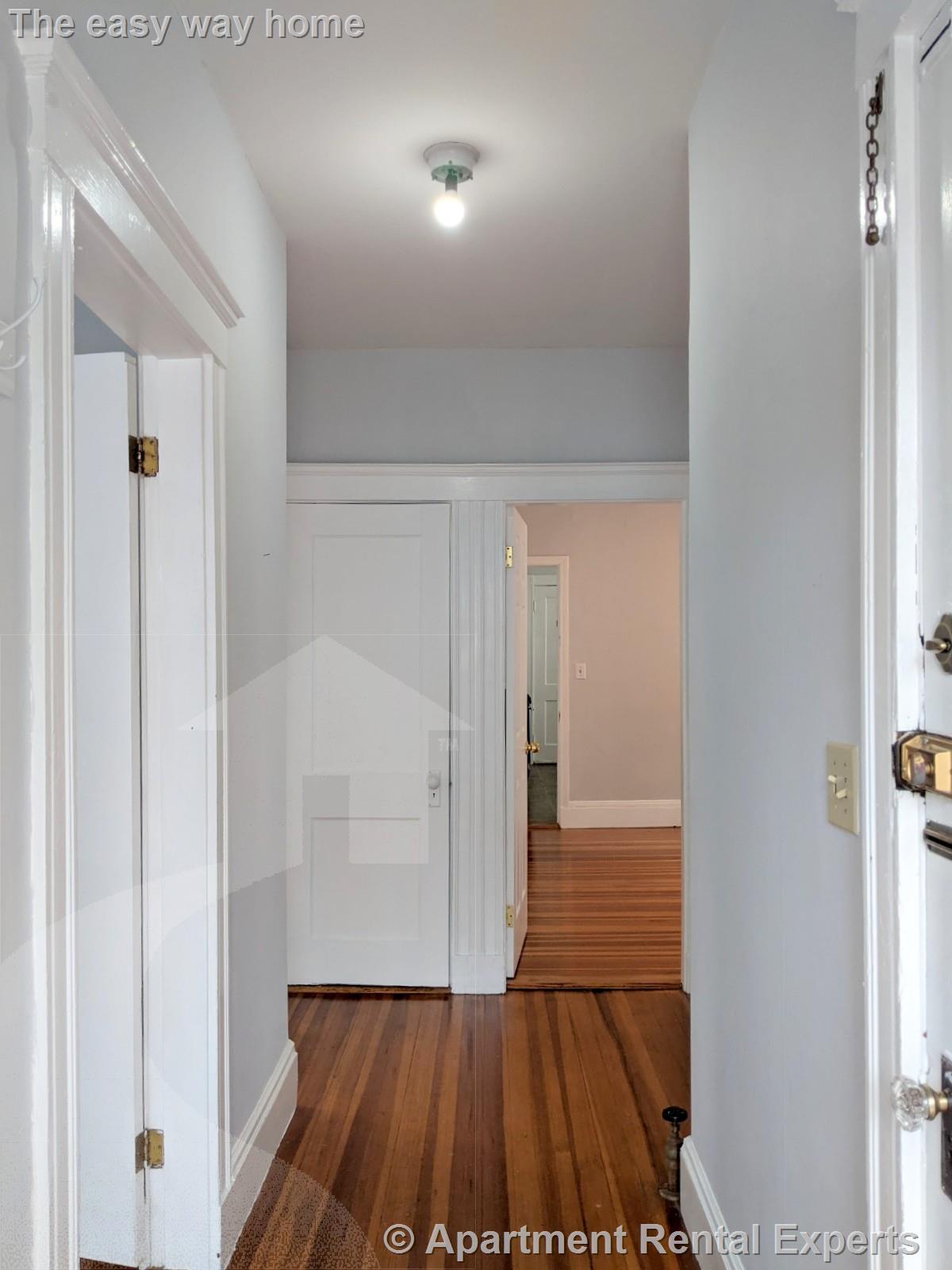 14 Belknap St, Teele Square