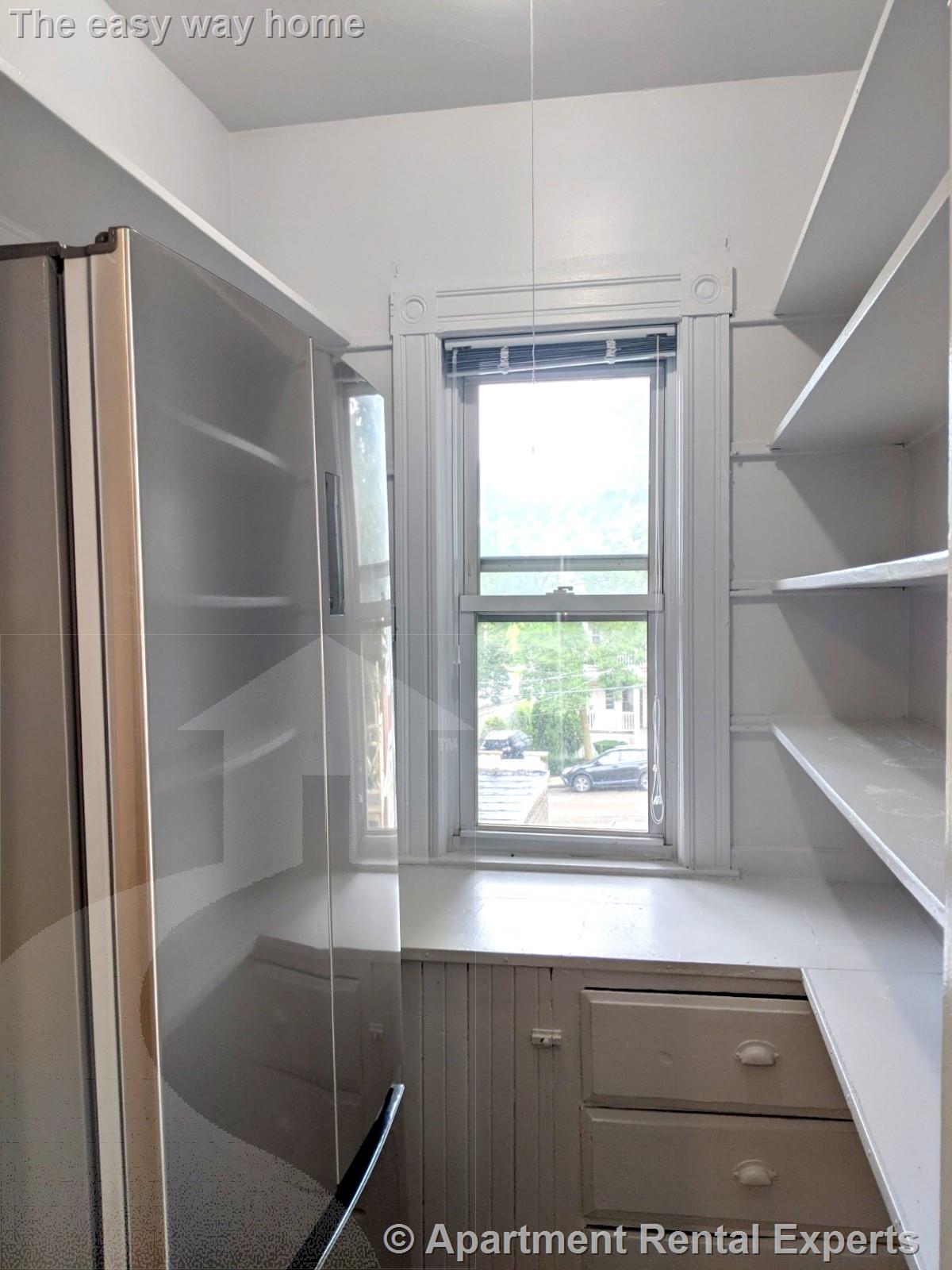 14 Belknap St, Teele Square