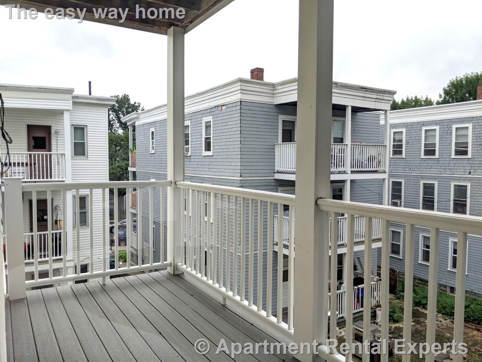 14 Belknap St, Teele Square