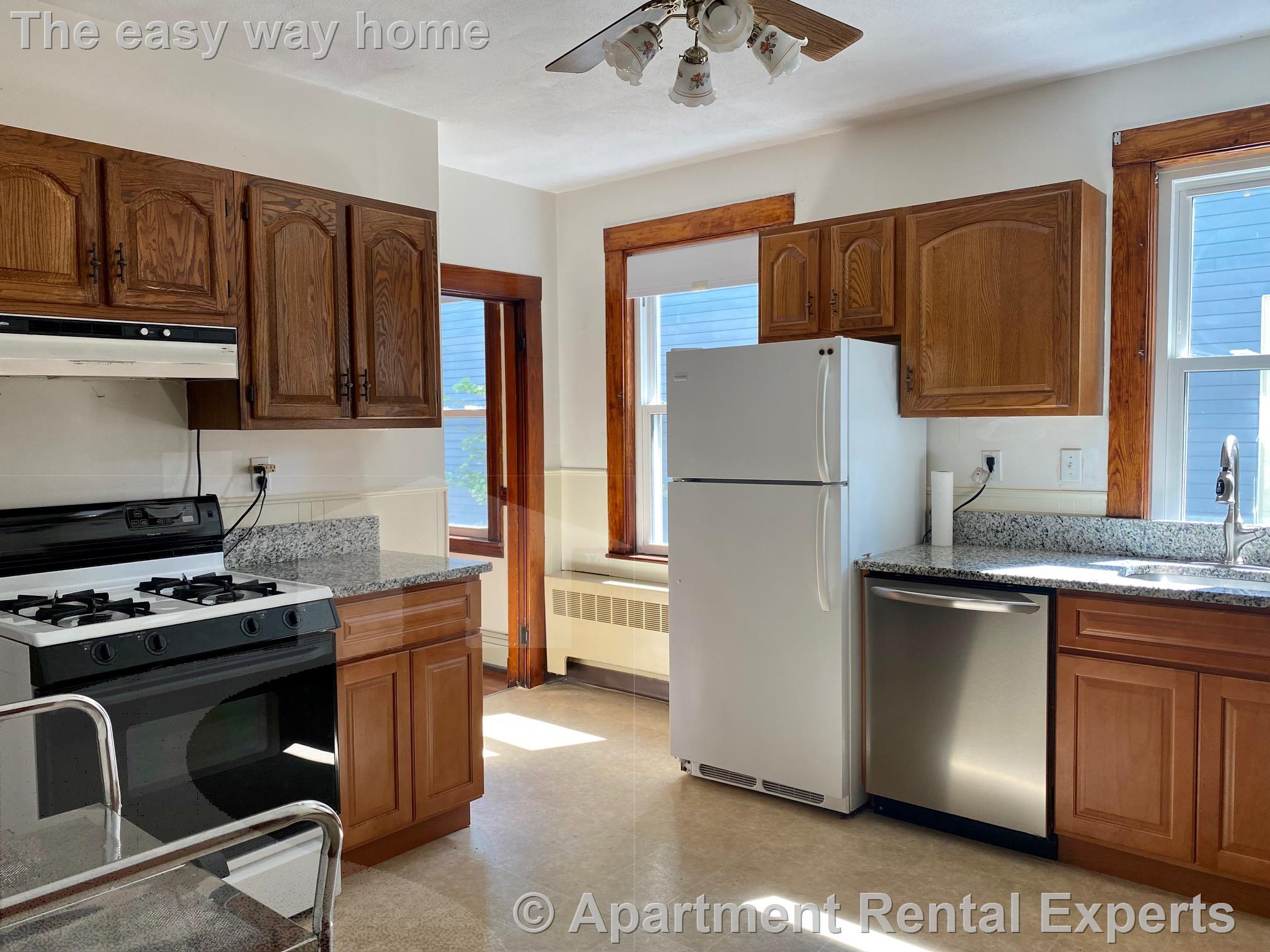 45 Locke St, Davis Square