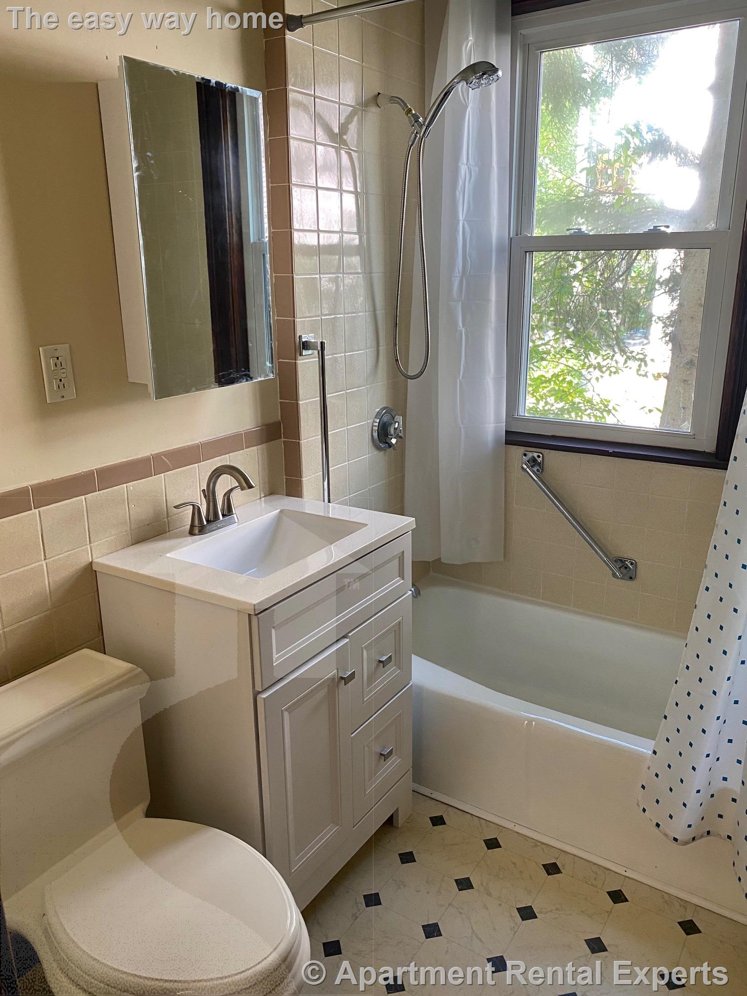 45 Locke St, Davis Square