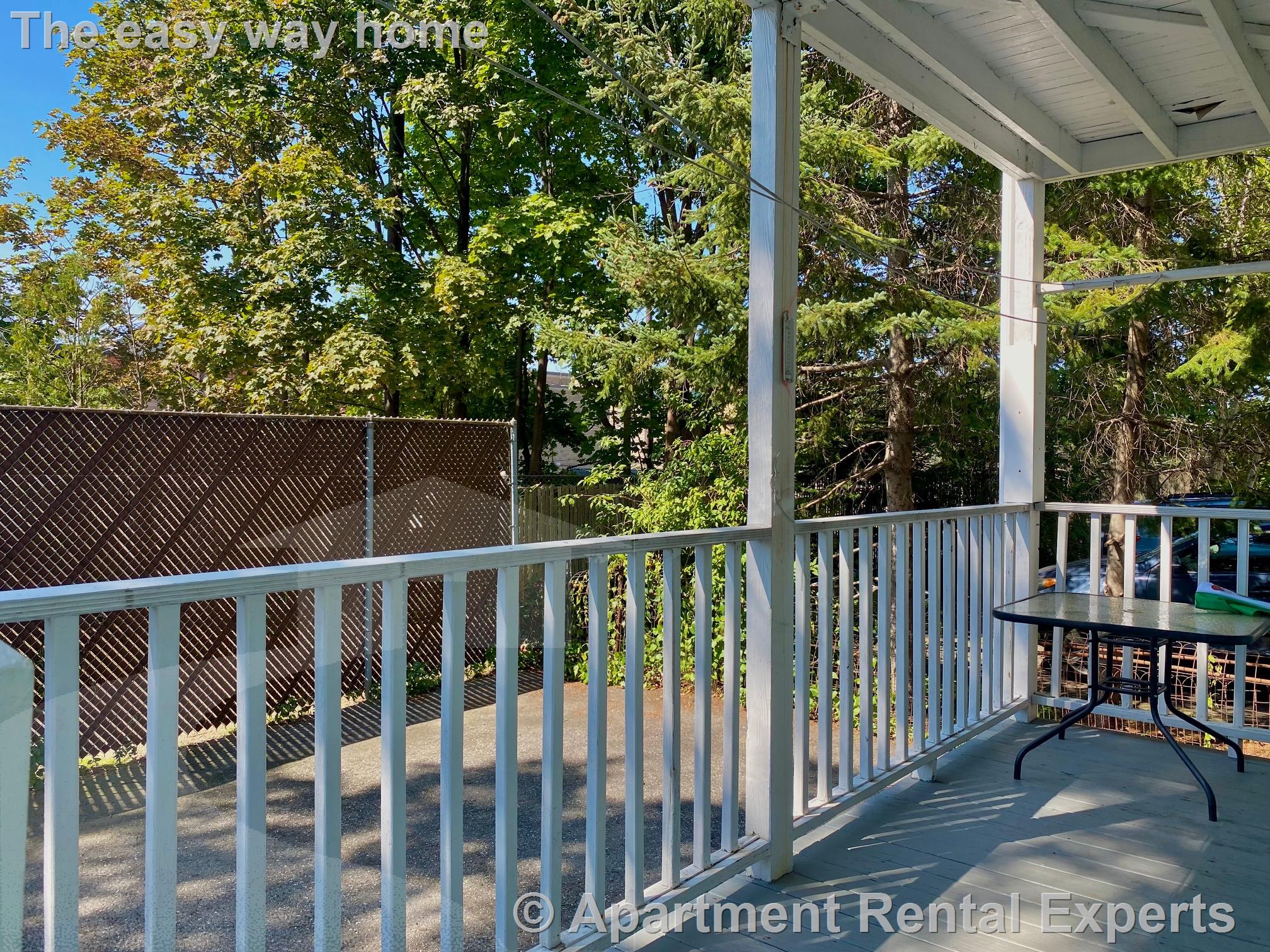 45 Locke St, Davis Square