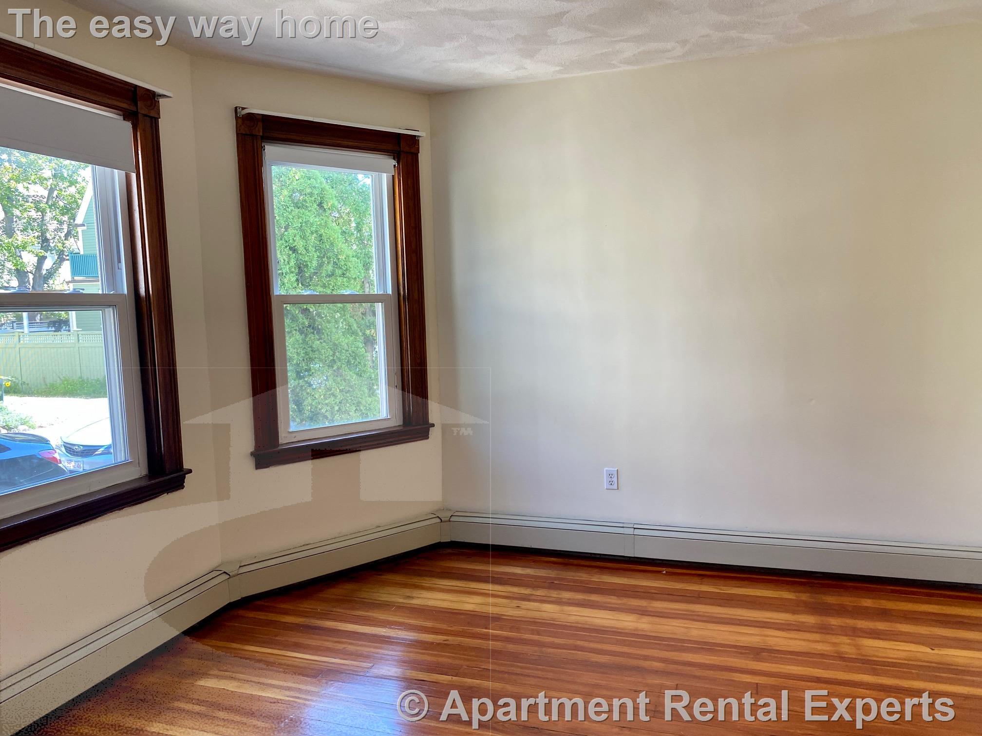 45 Locke St, Davis Square