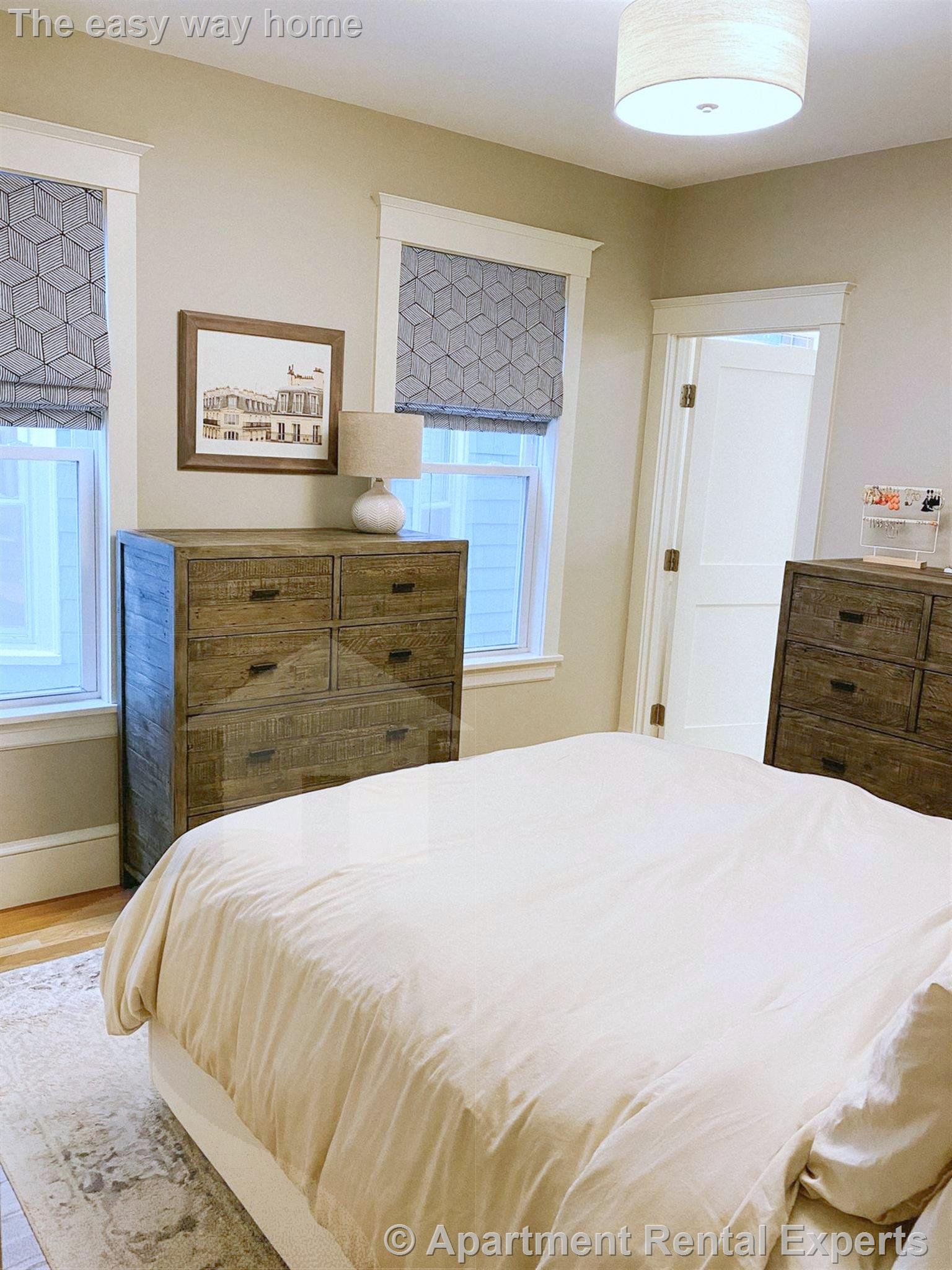 27 Cameron Ave, Davis Square