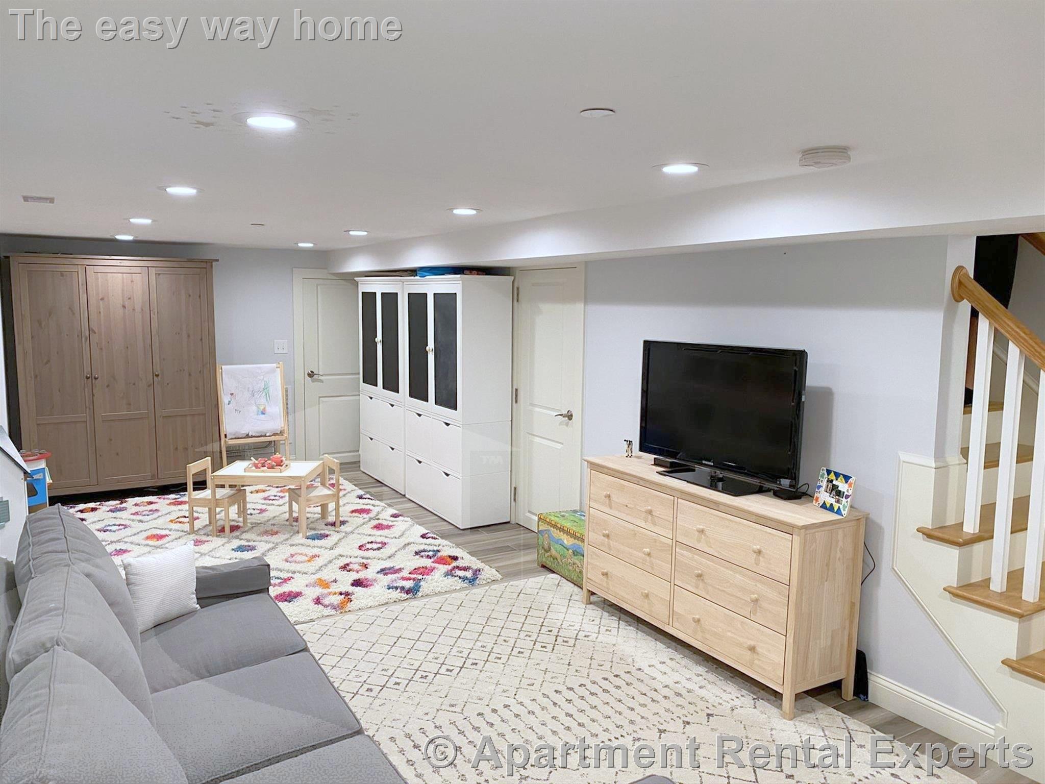 27 Cameron Ave, Davis Square