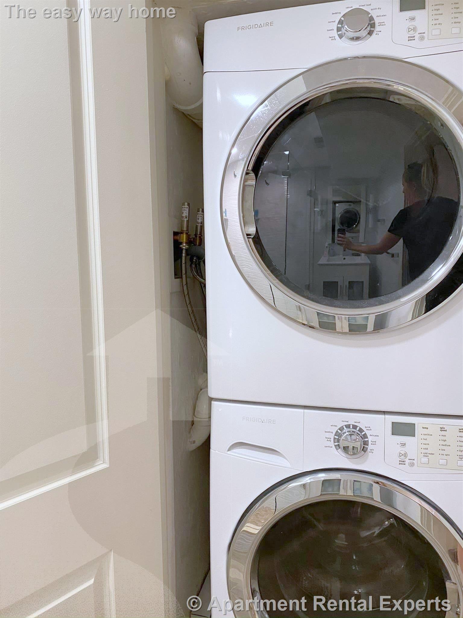 27 Cameron Ave, Davis Square