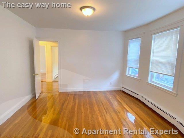 25 Conwell Ave, Tufts