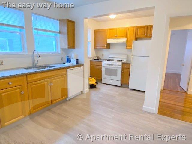 25 Conwell Ave, Tufts