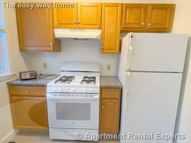 25 Conwell Ave, Tufts