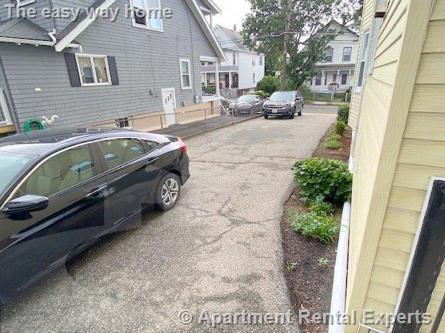 25 Conwell Ave, Tufts