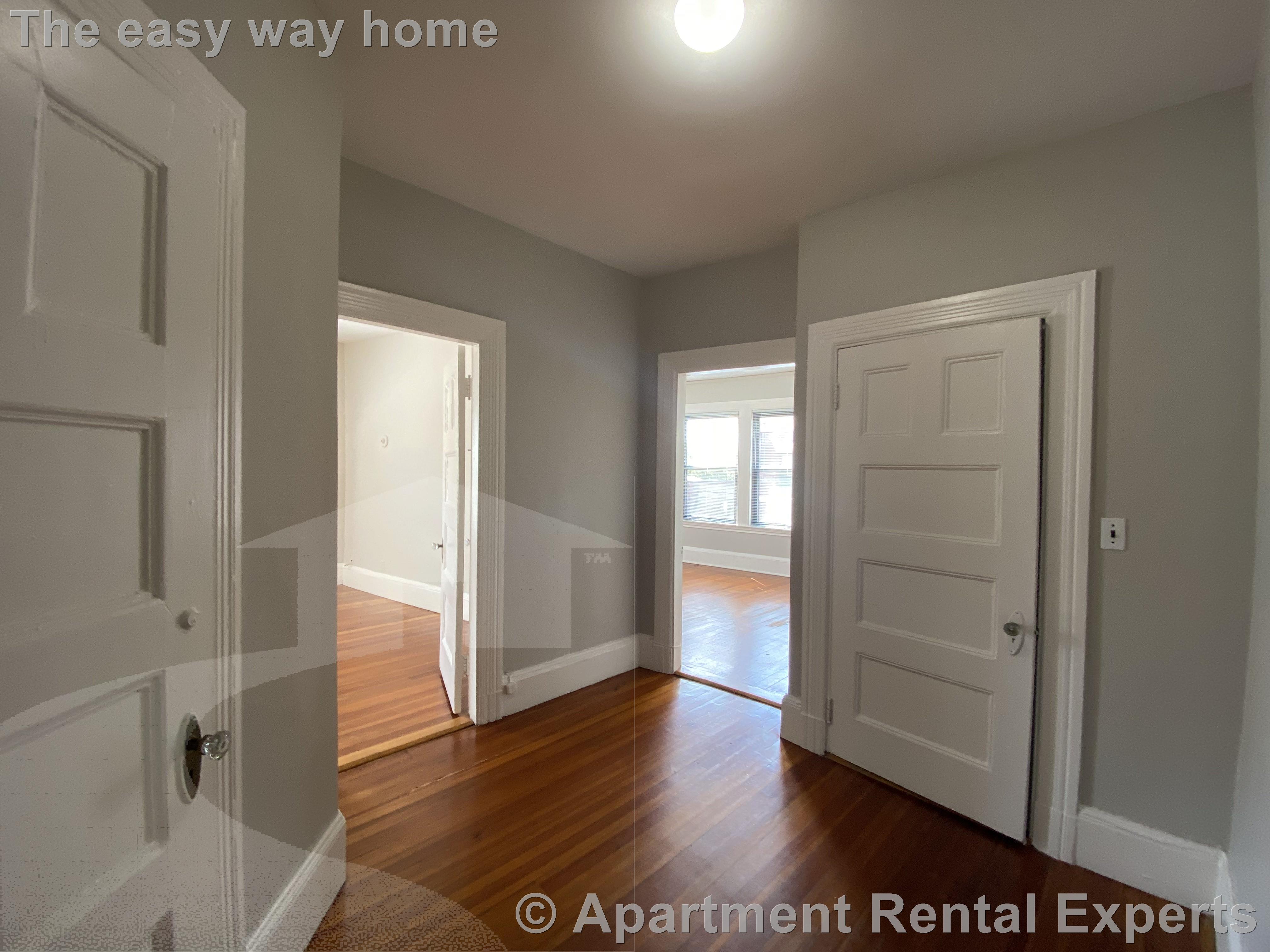 9 Sewall Ave, Coolidge Corner