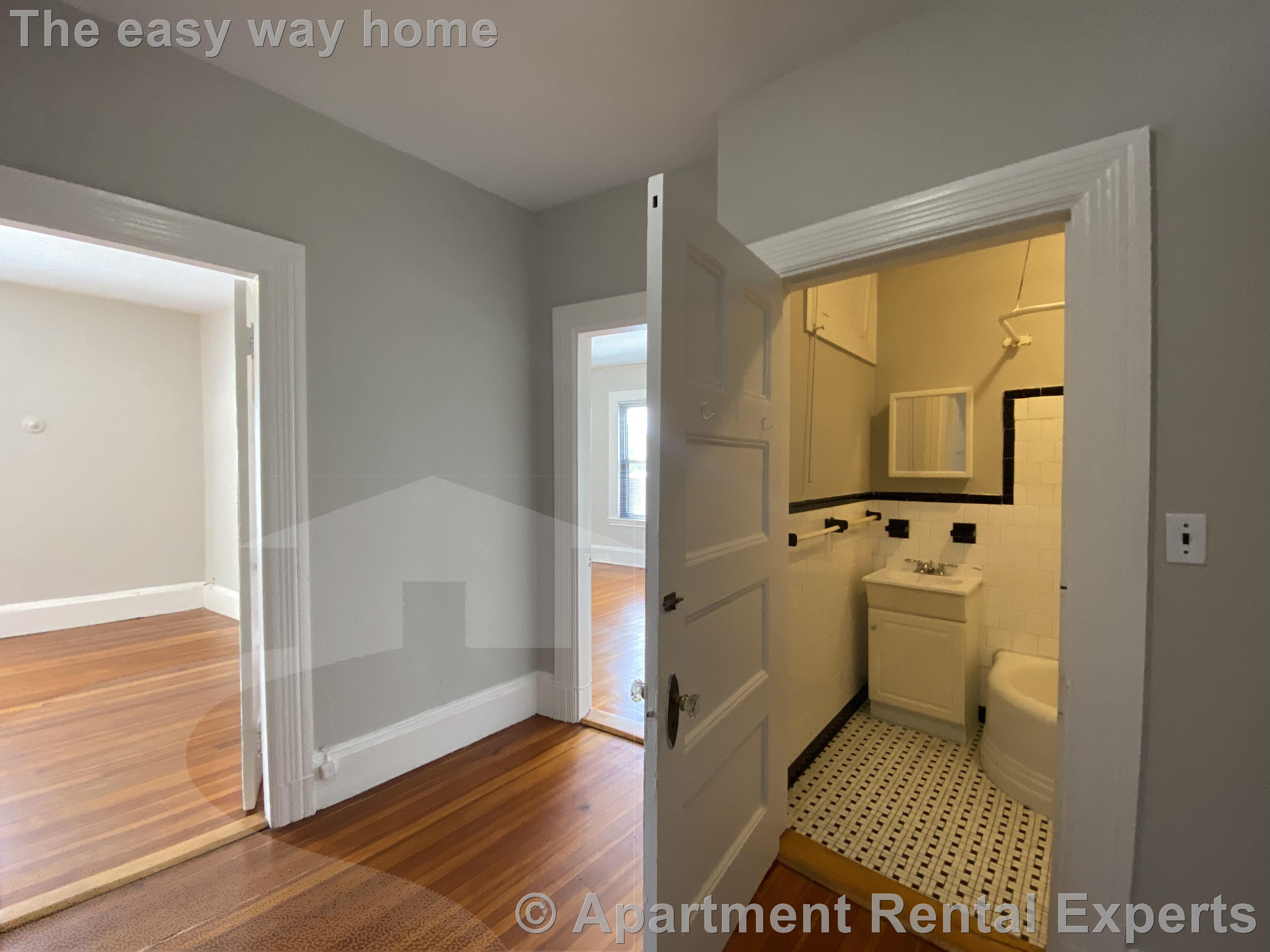 9 Sewall Ave, Coolidge Corner