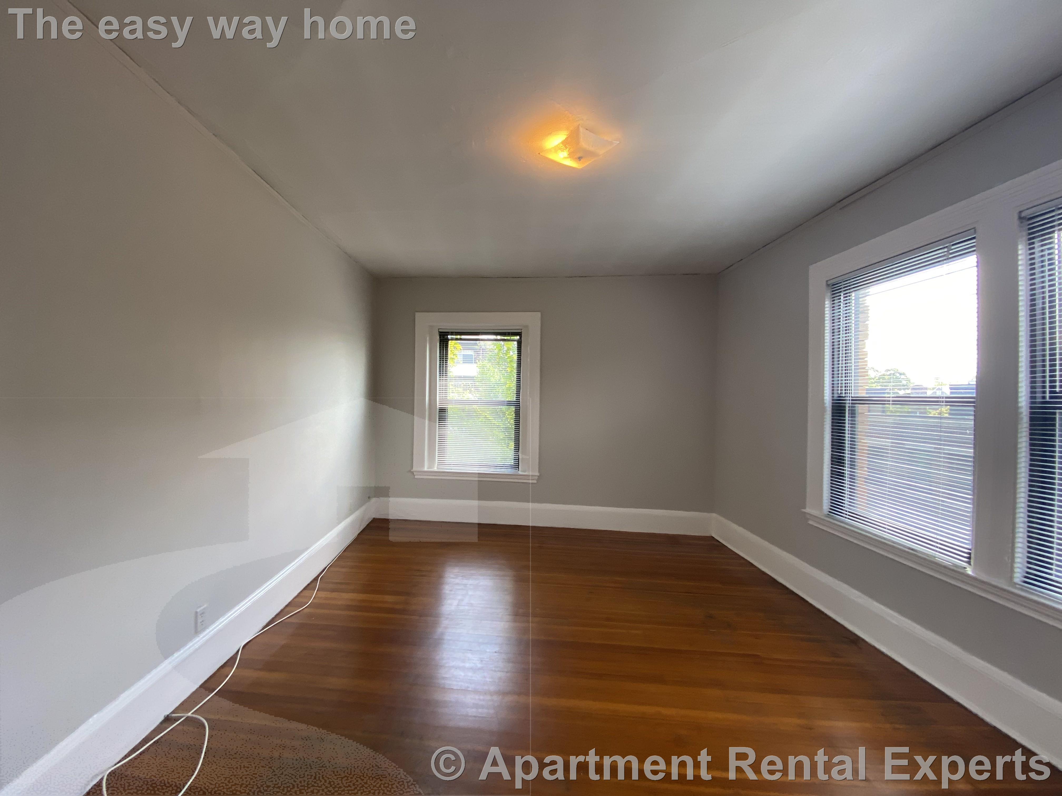 9 Sewall Ave, Coolidge Corner