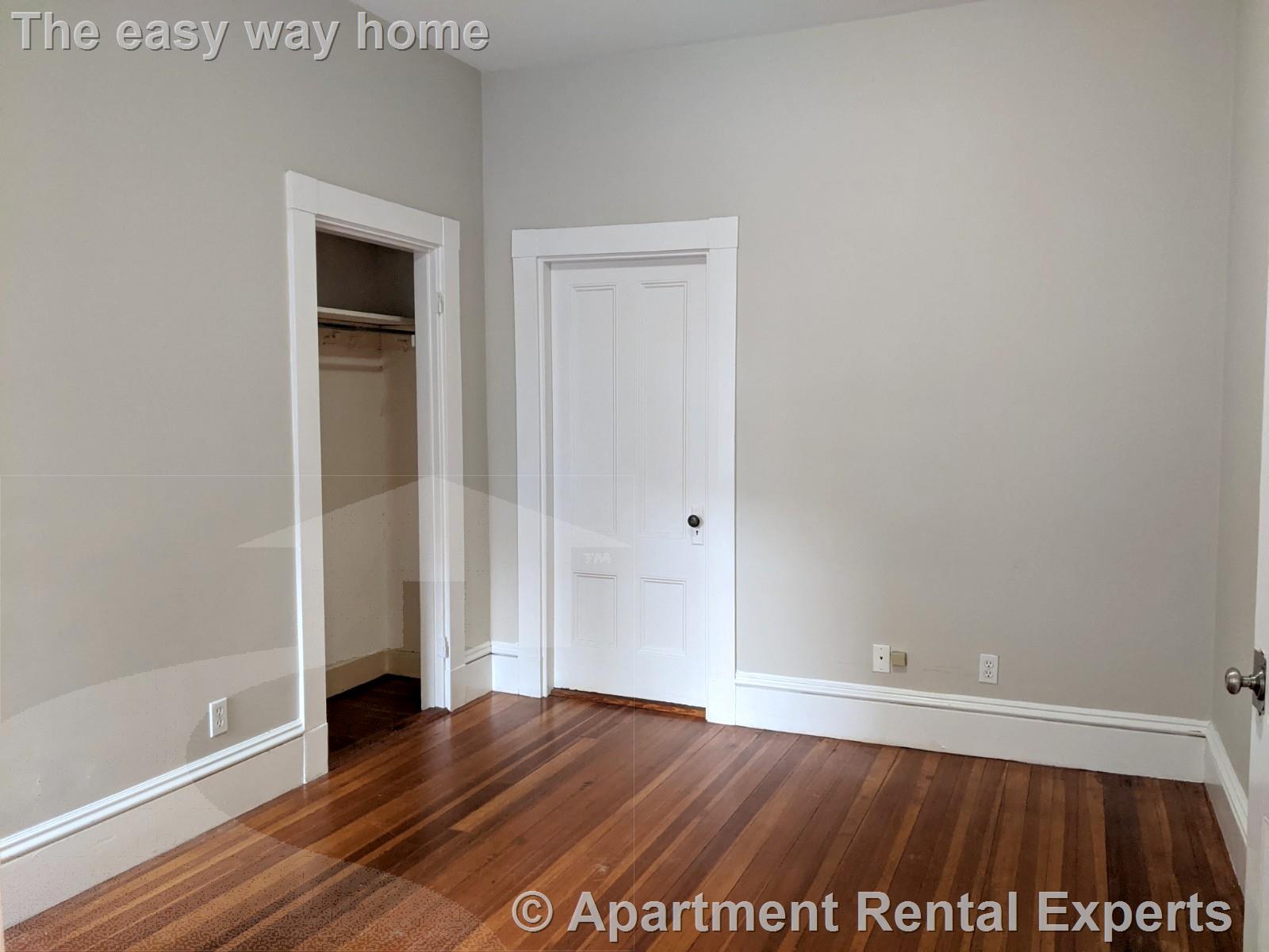 18 Park Ave, Davis Square