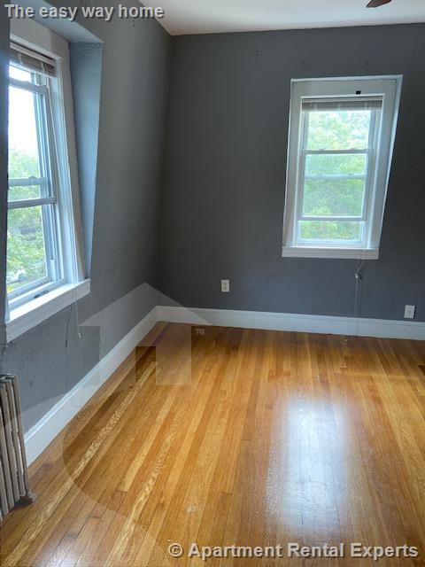 130 Willow Ave, Davis Square