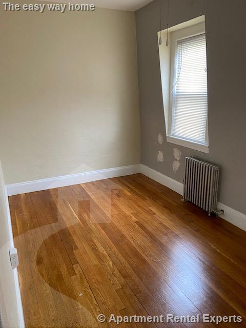 130 Willow Ave, Davis Square