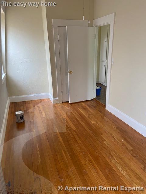 130 Willow Ave, Davis Square