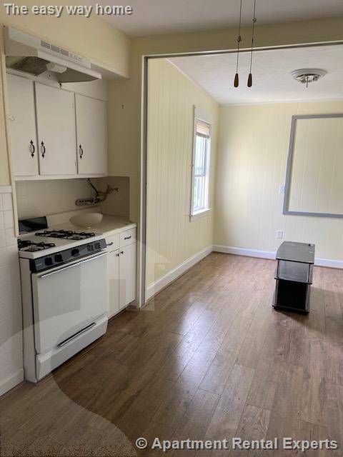 130 Willow Ave, Davis Square