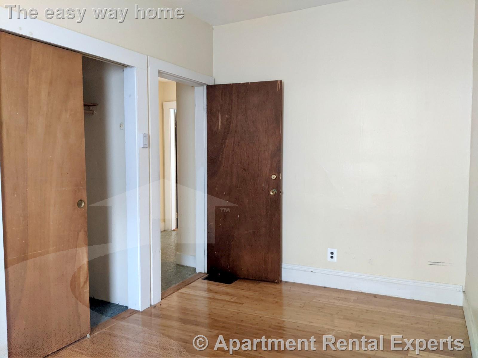 1102 Broadway, Teele Square