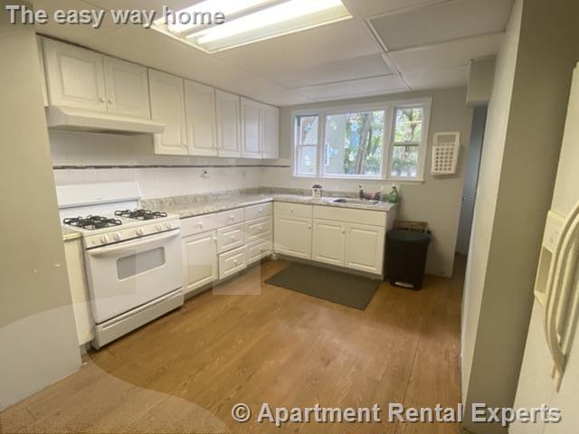 76 Beacon St, Ward Two