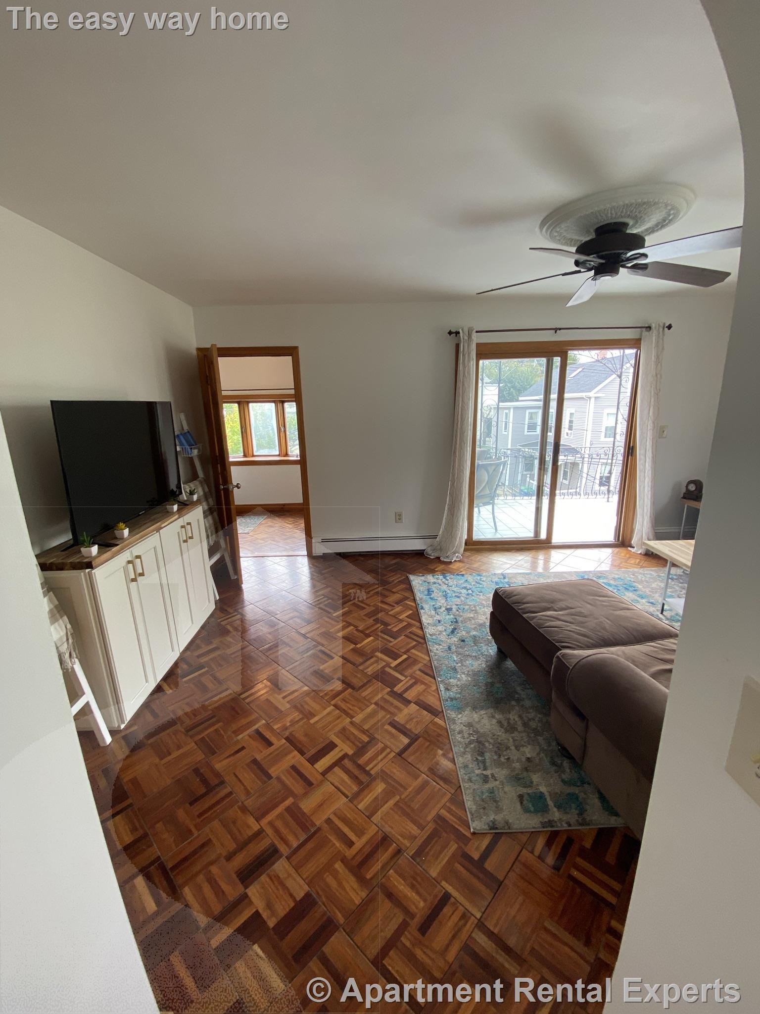 93 Glen St, Sullivan Square