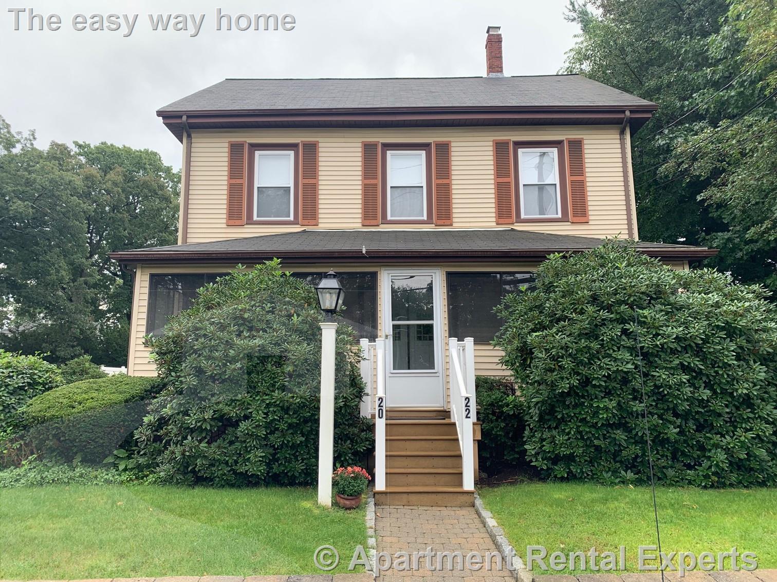 22 Minot Pl, Newtonville