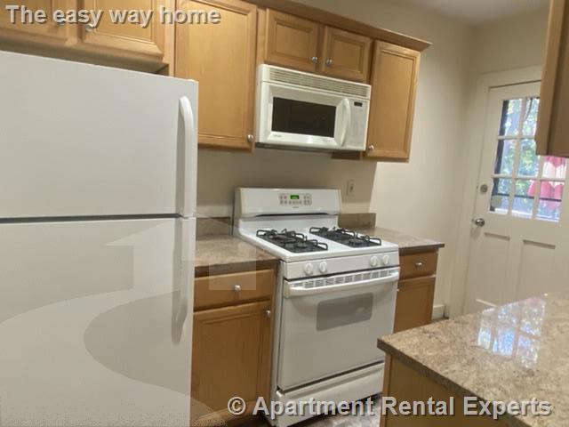 11 Lakeview St, Arlington Center