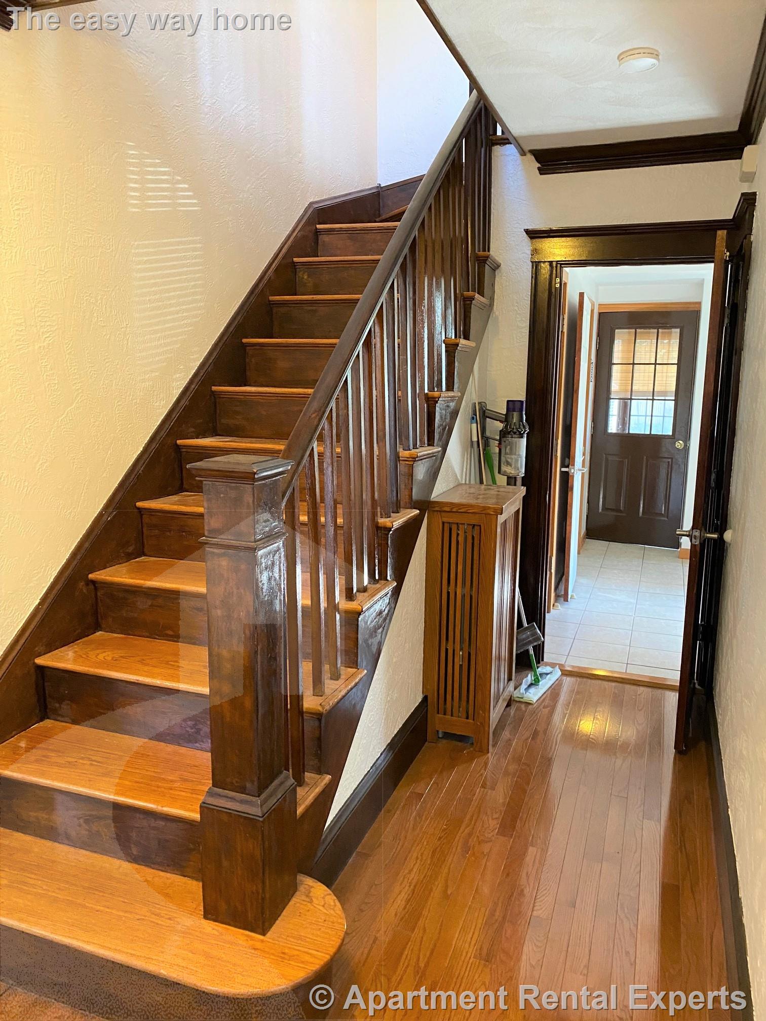 364 Auburndale Ave, Auburndale