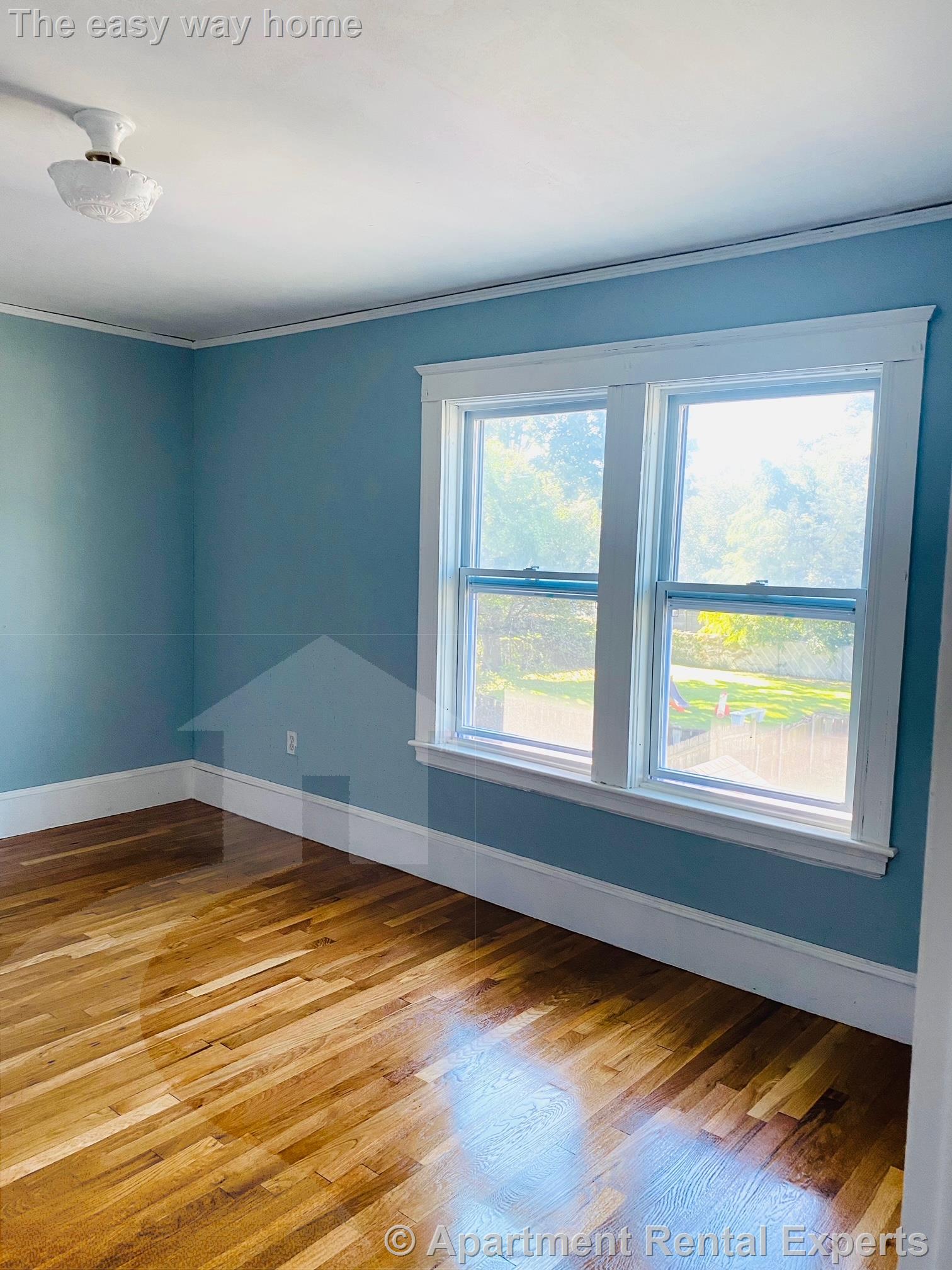 135 Mills St, Malden Center