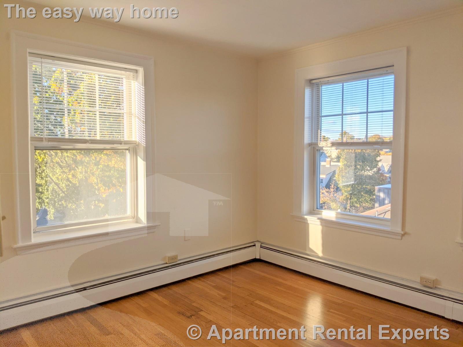 36 College Ave, Davis Square