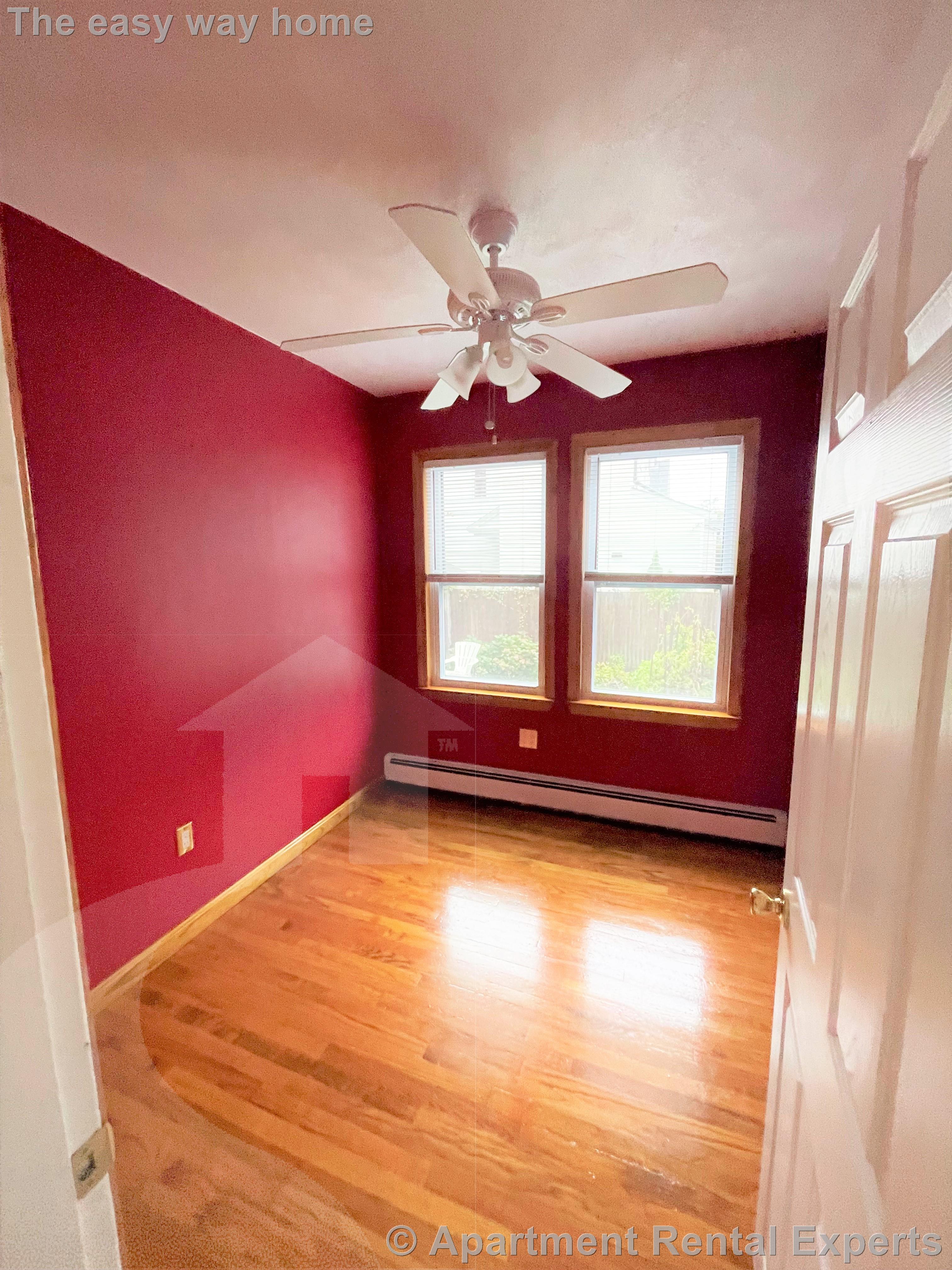 34 Pleasant St, Medford Square