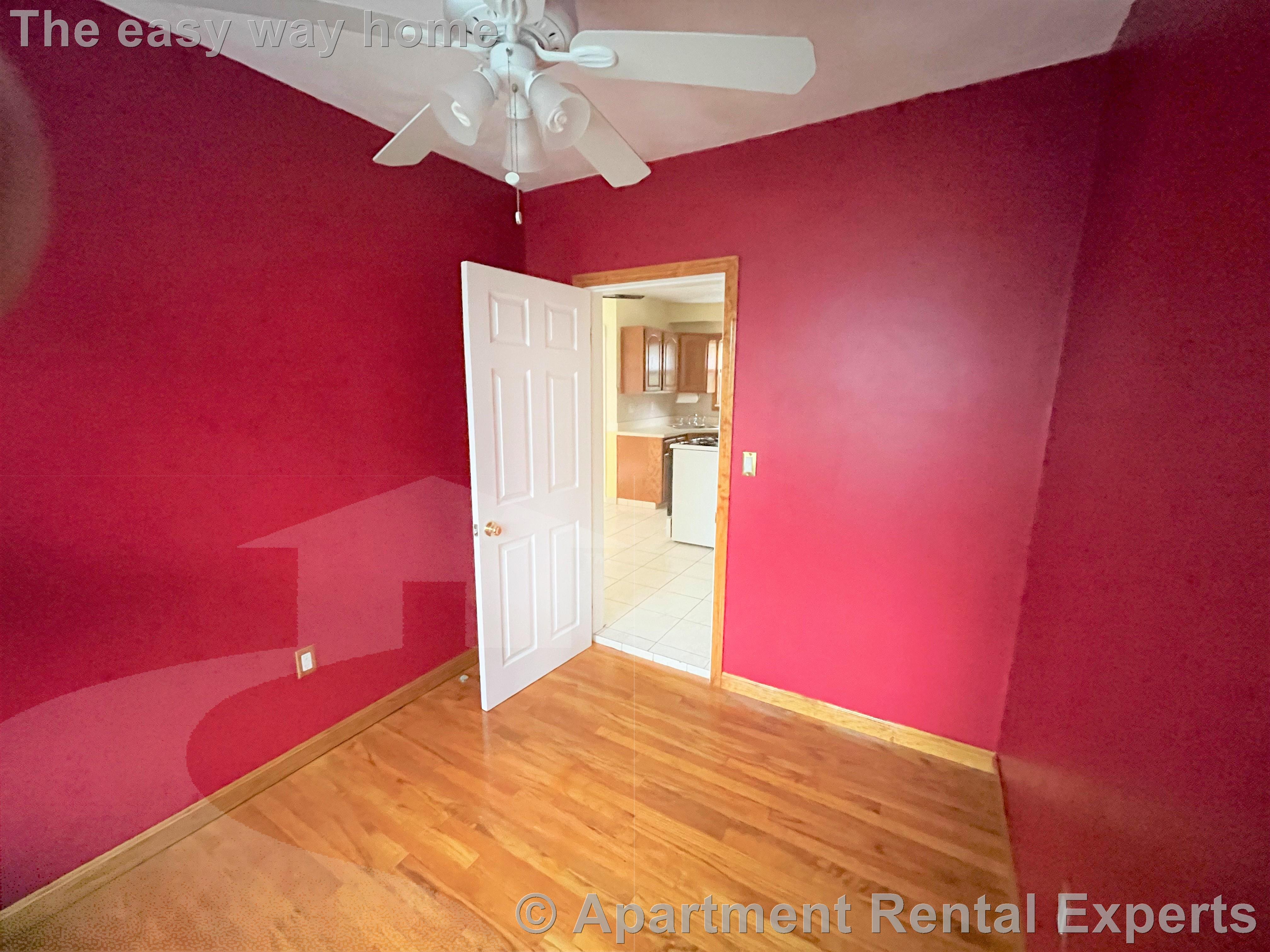 34 Pleasant St, Medford Square