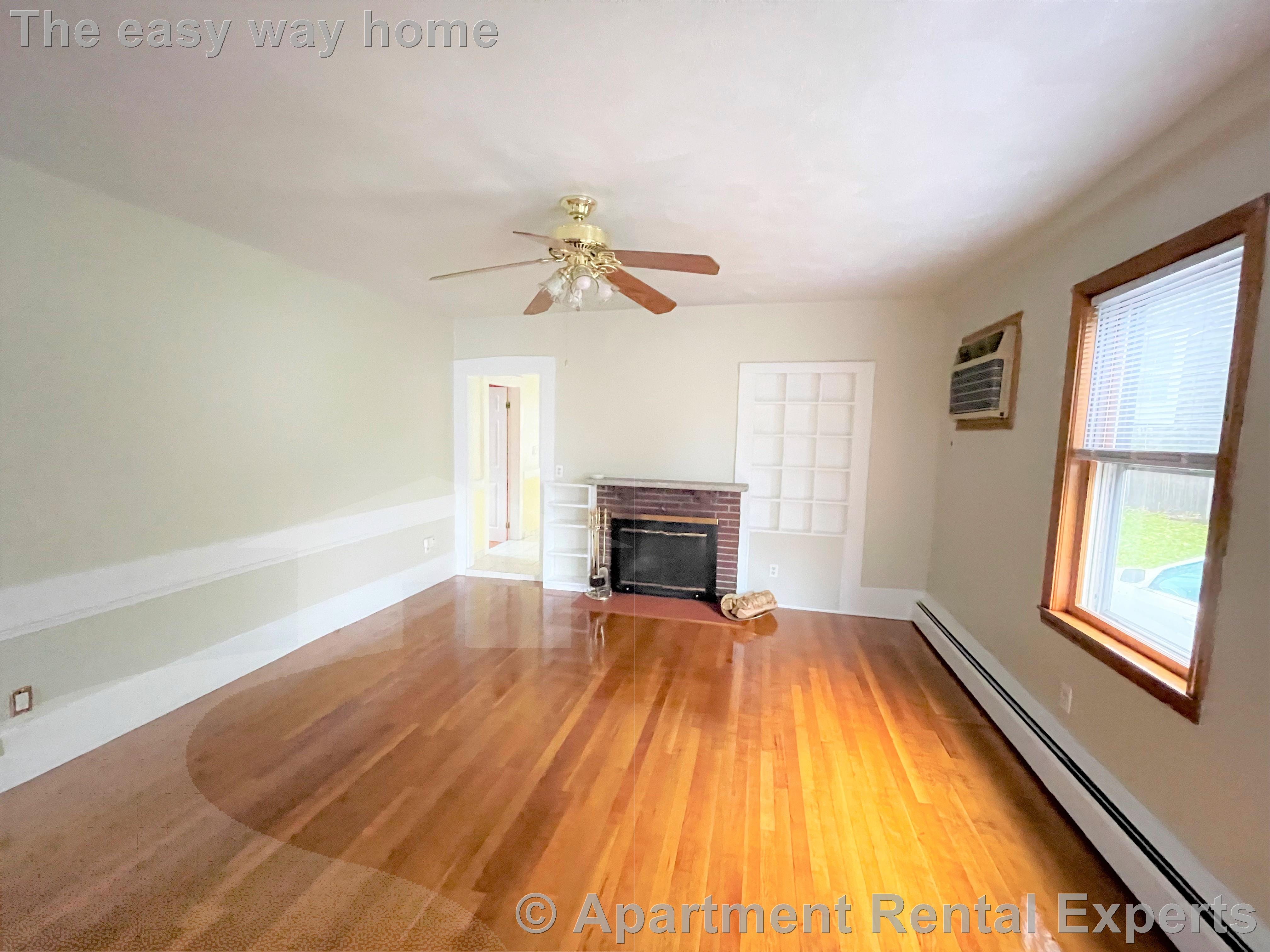 34 Pleasant St, Medford Square