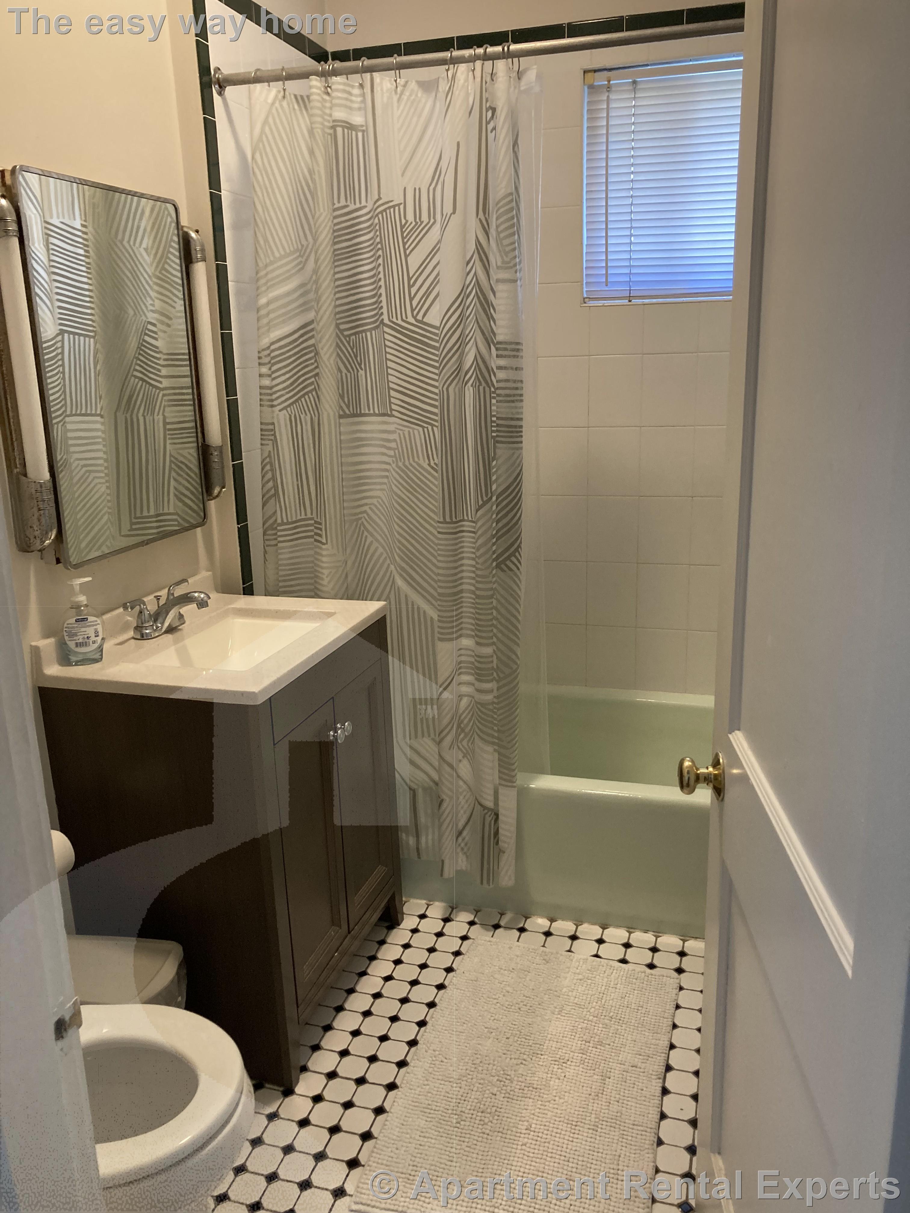 31 Frederick Ave, Tufts