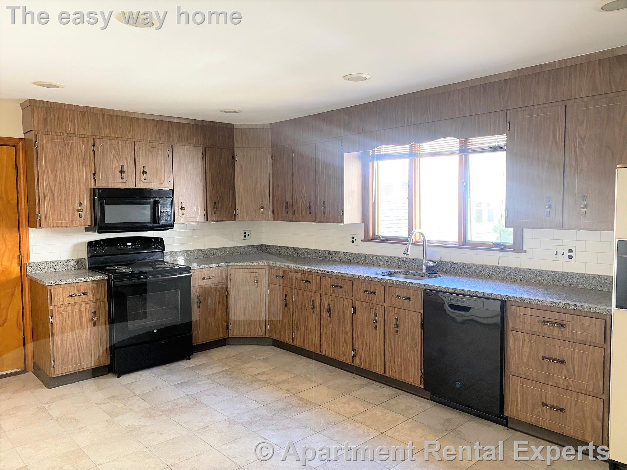 48 Powderhouse Blvd, Davis Square