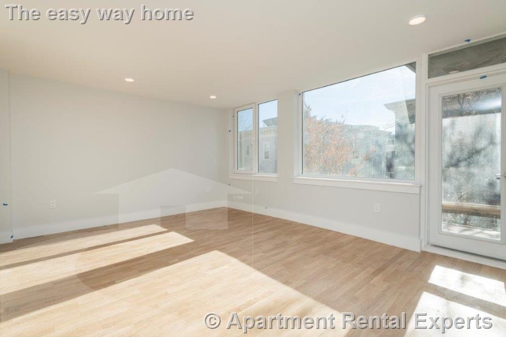 334 Harvard St, Harvard Square