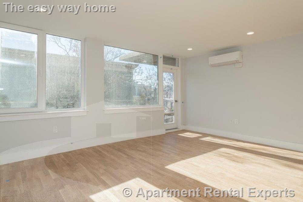 334 Harvard St, Harvard Square