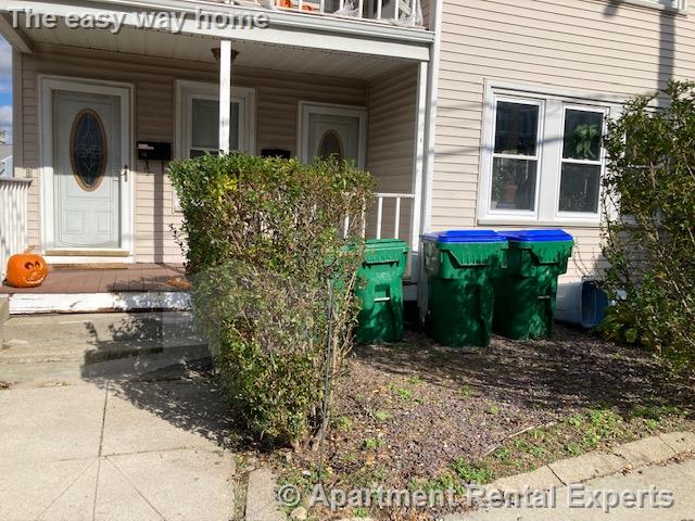 98 Bow St, Magoun Square