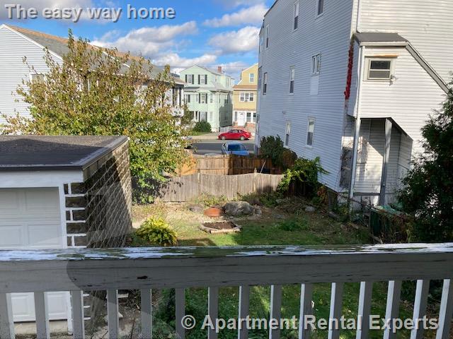 98 Bow St, Magoun Square