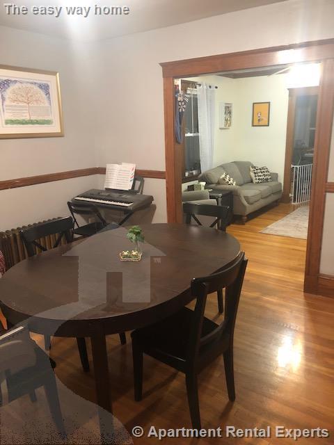 98 Bow St, Magoun Square