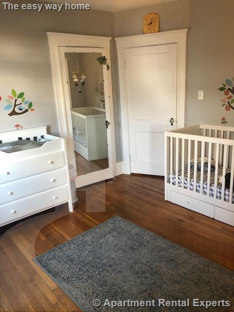 98 Bow St, Magoun Square