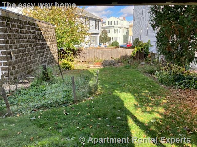 98 Bow St, Magoun Square